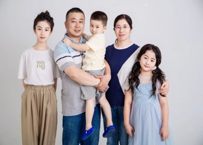 申博官网她力量 | 18年申博官网路，三孩妈妈